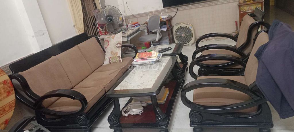Bộ bàn ghế phòng khách Gỗ tự nhiên Cổ điển 6 món. Mua bán Bàn ghế tại Quận Cẩm Lệ Đà Nẵng được đăng bởi Ngoc Son hình 1