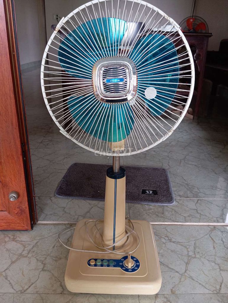Quạt lửng HOBIE Kem, xanh Đã vệ sinh. Mua bán Quạt tại Huyện Thuỷ Nguyên Hải Phòng được đăng bởi Long Pham hình 1