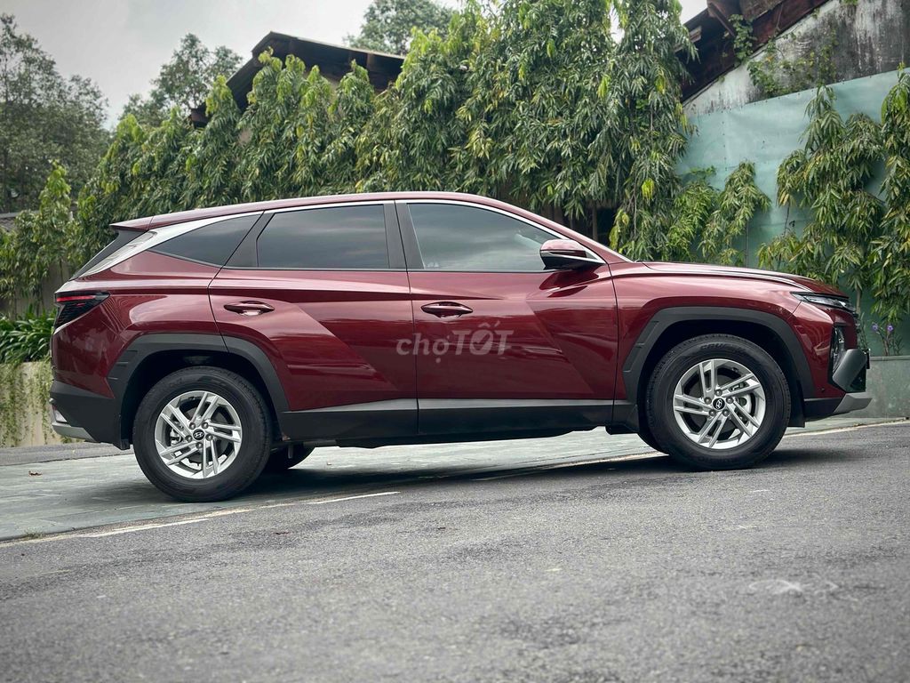 Hyundai Tucson 2.0AT Sx 7/2025 Odo 3.000 km NhưMới. Mua bán Ô tô tại Quận 8 Tp Hồ Chí Minh được đăng bởi Hiếu Trần hình 5
