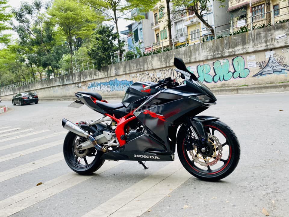 HONDA CBR 250. Mua bán Xe máy tại Quận Cầu Giấy Hà Nội được đăng bởi Tong motor xe may hình 2