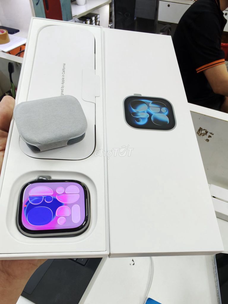 Apple Watch S11 46mm bh t2-2027 FPTshop. Mua bán Thiết bị đeo thông minh tại Quận Hải Châu Đà Nẵng được đăng bởi Your Phone hình 1