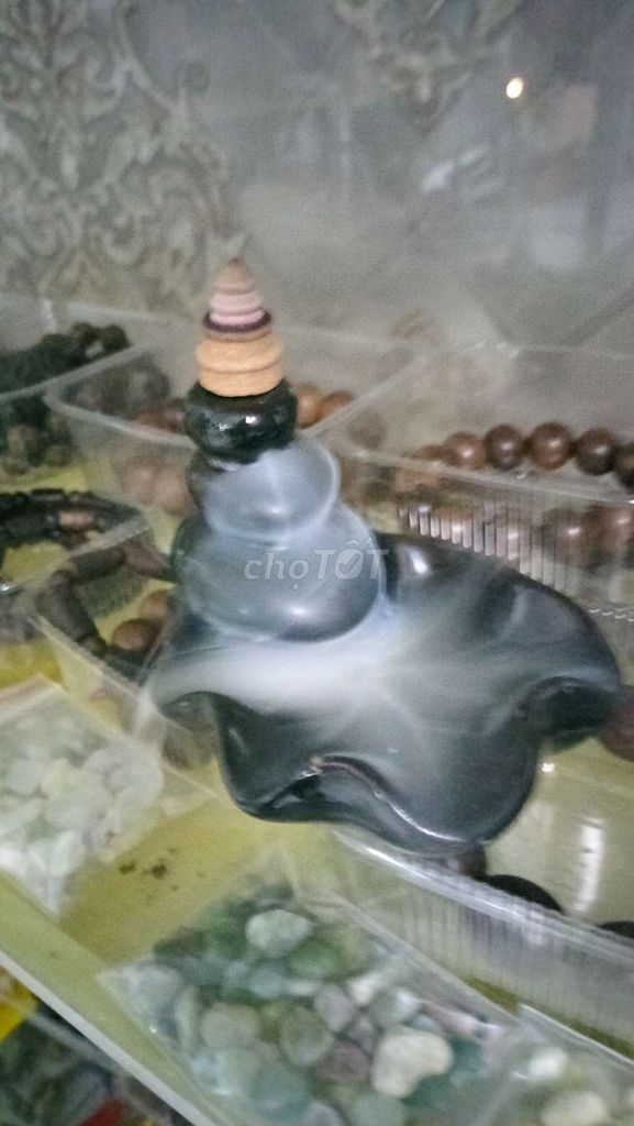 Tháp xông trầm Gốm sứ Đen tặng kèm nụ trầm khi mua. Mua bán Nội thất, đồ gia dụng khác tại Thành phố Nha Trang Khánh Hòa được đăng bởi Nguyễn Thảo hình 1