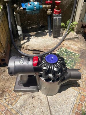 Máy hút bụi cầm tay Dyson V7. Mua bán Nội thất, đồ gia dụng khác tại Quận 12 Tp Hồ Chí Minh được đăng bởi Nguyễn Ngọc Phong