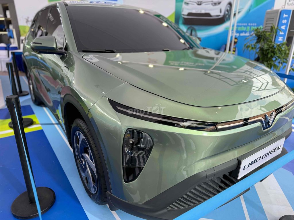 LIMO GREEN 150TR NHẬN XE-BAO NỢ XẤU. Mua bán Ô tô tại Quận 1 Tp Hồ Chí Minh được đăng bởi KỲ hình 11