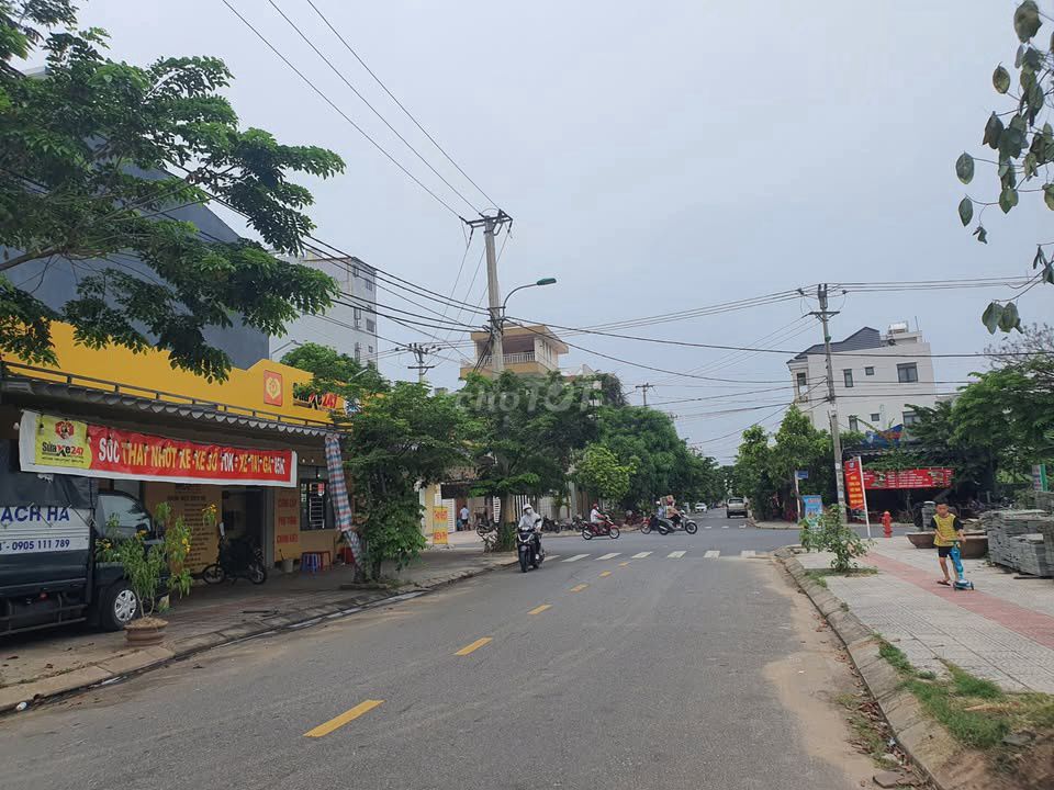 BÁN CẶP NGUYỄN PHƯỚC LAN - 200M2 GIÁ 36 TỶ