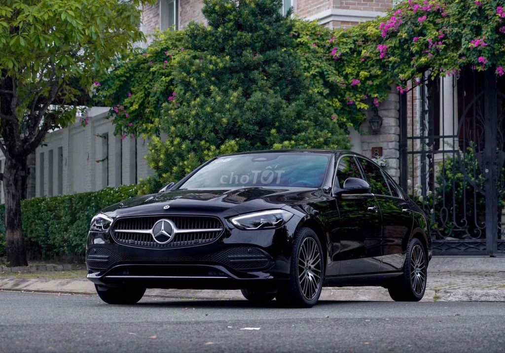 Mercedes_C200_Avantgarde_Plus  Bao Bank 90%. Mua bán Ô tô tại Quận 7 Tp Hồ Chí Minh được đăng bởi PHÁT ĐẠT LUXURY CAR hình 3