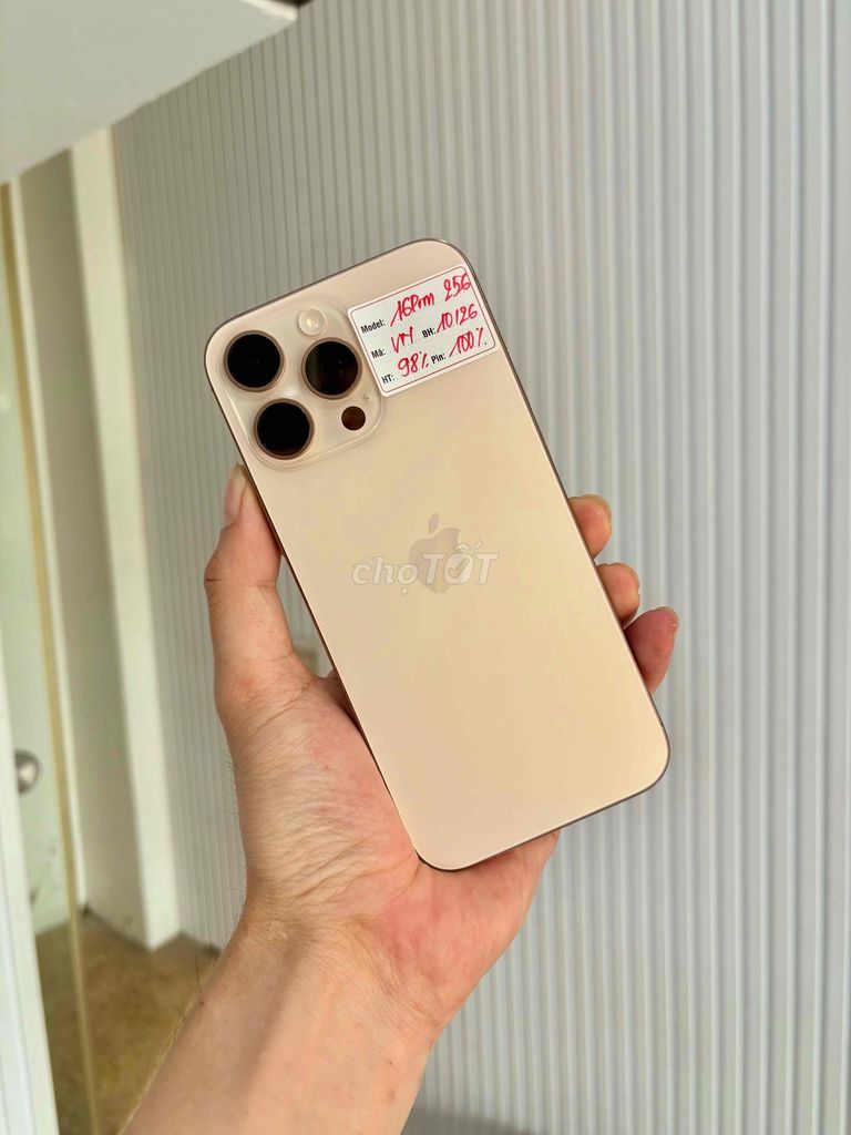 Apple iPhone 16 ProMax256GB Vàng VN P100 bh 10/26. Mua bán Điện thoại tại Quận Đống Đa Hà Nội được đăng bởi Quý Hoàng hình 1