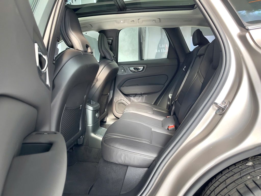 Volvo XC60 Plug-in Hybrid Ultra 2026, giao ngay. Mua bán Ô tô tại Quận 7 Tp Hồ Chí Minh được đăng bởi Volvo Car Sài Gòn hình 20