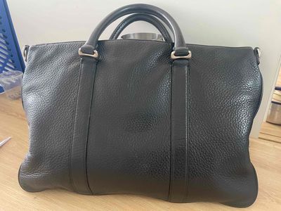 cần bán túi xách bally hành auth. Mua bán Túi xách tại Quận 7 Tp Hồ Chí Minh được đăng bởi Nguyễn Thanh Hoài
