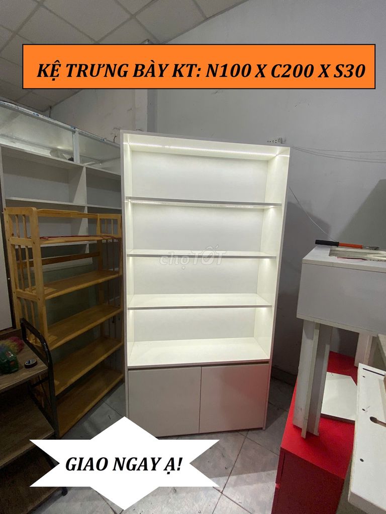 KỆ TRƯNG BÀY MỸ PHẨM, MÀU VÁN TRẮNG 1M X 2M CÓ SẴN