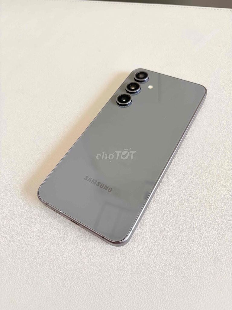 Samsung S24FE 5G 128GB 1vl 1esim Htro Góp. Mua bán Điện thoại tại Quận Ninh Kiều Cần Thơ được đăng bởi  Anh Lê hình 1