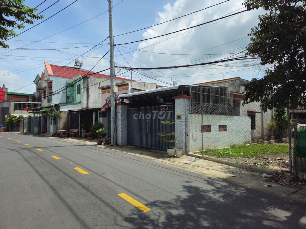 Vợ Chồng Li Hôn Cần Bán Nhanh Lô Đất Chia Tài Sản Giá 780tr-DT80m2-SHR. Mua bán đất tại Huyện Củ Chi Tp Hồ Chí Minh được đăng bởi An An hình 4