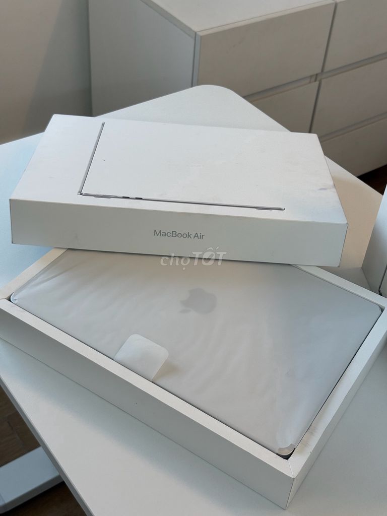 Apple MacBook Air M4 13 inch 16GB/512GB. Mua bán Laptop tại Quận Đống Đa Hà Nội được đăng bởi Cường Nguyễn hình 1
