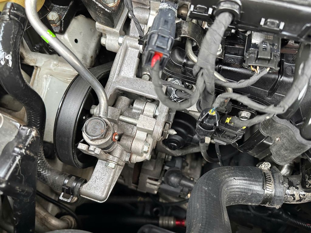 Hyundai Santafe 2.0L cuối 2012 Full Dầu. Mới Quá. Mua bán Ô tô tại Huyện Sóc Sơn Hà Nội được đăng bởi Salon Auto Đào Hằng hình 20