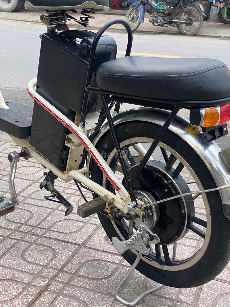 xe đạp điện giá rẻ cho học sinh. Mua bán Xe điện tại Huyện Hóc Môn Tp Hồ Chí Minh được đăng bởi Lê Thanh Huy hình 3