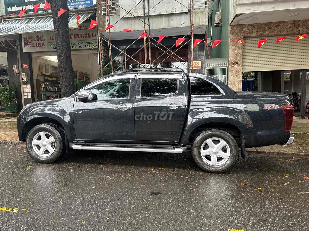 ISUZU DMAX LS 2.5 AT 4x4 SX 2016 NHẬP KHẨU. Mua bán Ô tô tại Thành phố Pleiku Gia Lai được đăng bởi Đức hình 3