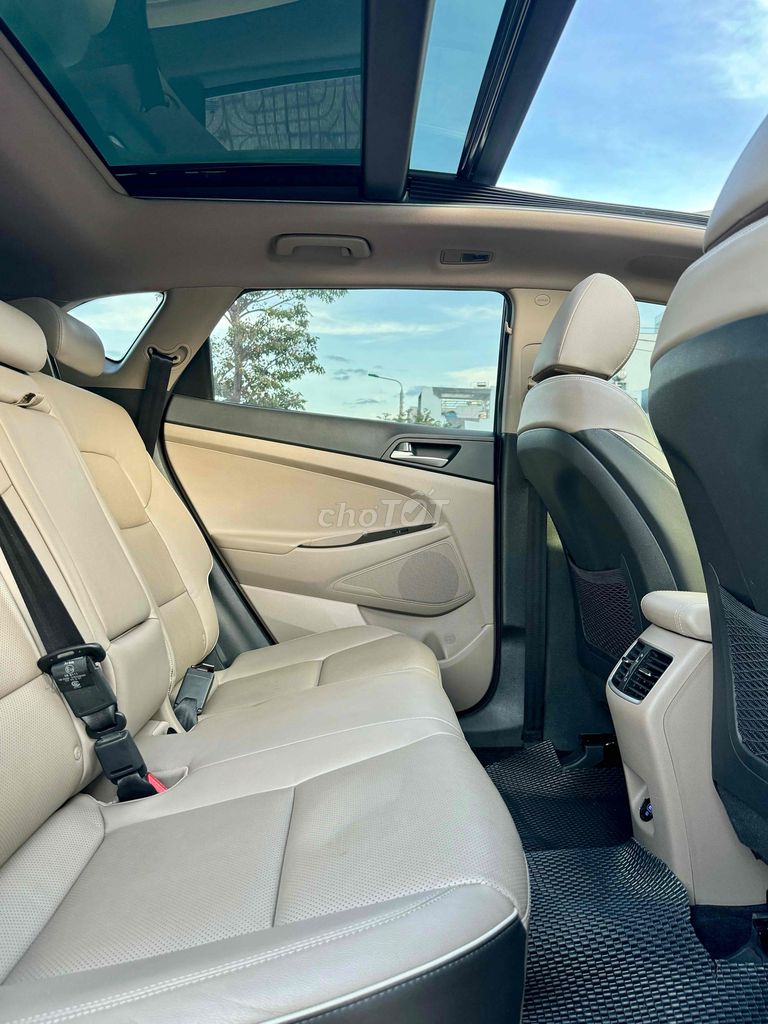 Hyundai Tucson 2019 2.0L Đặc biệt - 68000 km. Mua bán Ô tô tại Quận Cẩm Lệ Đà Nẵng được đăng bởi nguyễn văn khoa hình 18