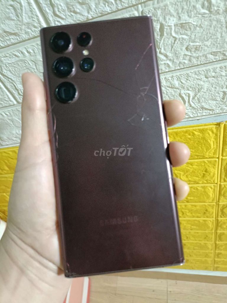 Samsung Galaxy S22utra  128B Đen. Mua bán Điện thoại tại Thành phố Buôn Ma Thuột Đắk Lắk được đăng bởi Cẩm Nhung hình 1