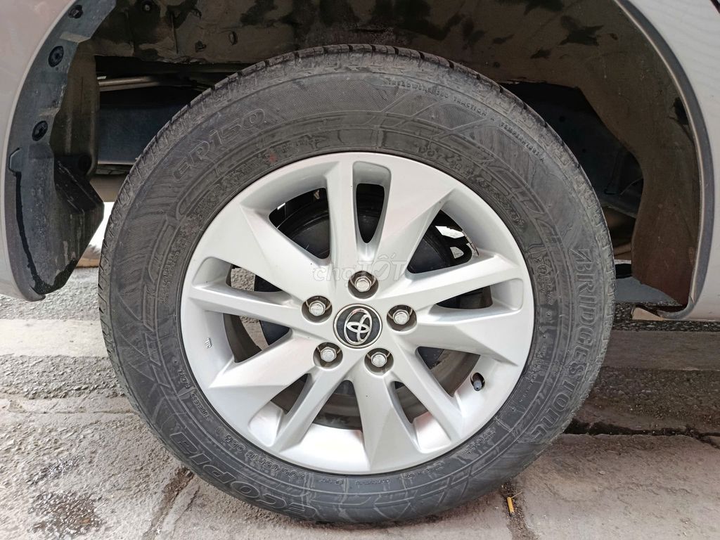 Toyota Innova 2016 2.0E - 29000 km. Mua bán Ô tô tại Quận Hai Bà Trưng Hà Nội được đăng bởi Trần Hùng hình 9