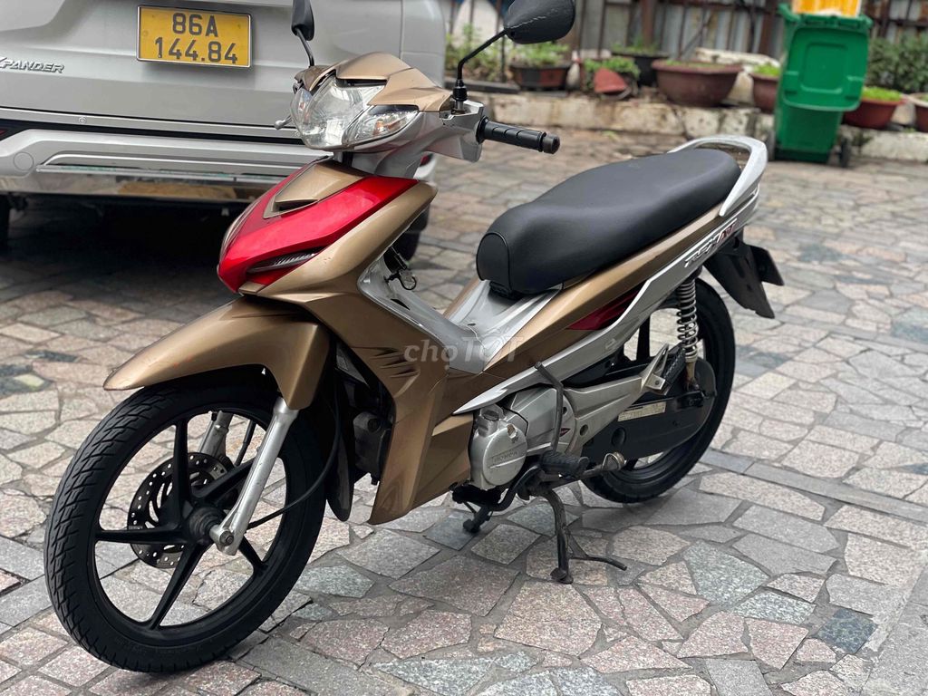 Tay ga Rsx AT Fi 2011 trả trc 4tr9 nhận xe. Mua bán Xe máy tại Quận 7 Tp Hồ Chí Minh được đăng bởi Dương Đạt hình 4