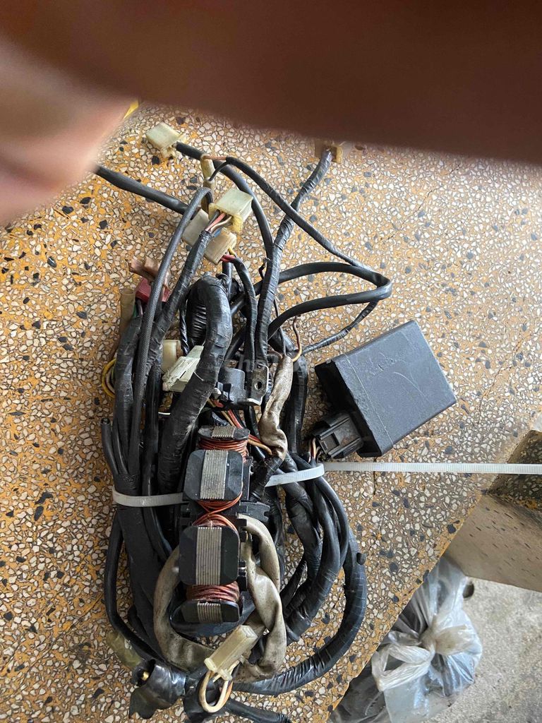 dư bộ điện và ic yaz 125cc ai cần alo minh... Mua bán Phụ tùng xe tại Huyện Châu Thành Kiên Giang được đăng bởi Nguyen Kha hình 1