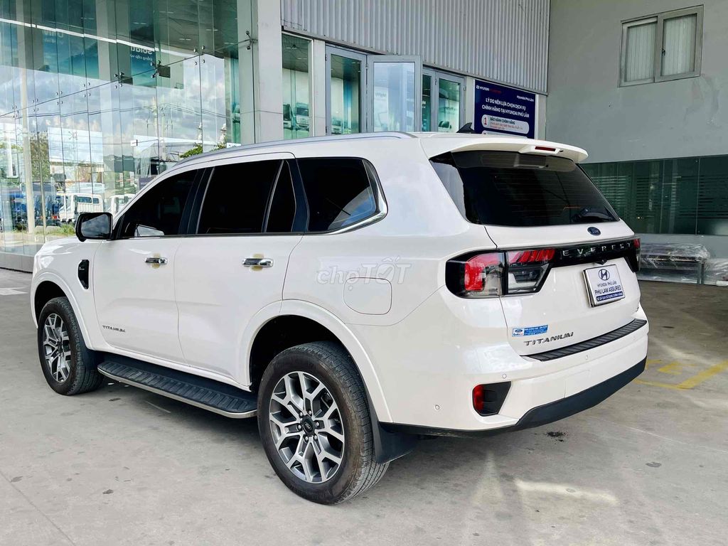 Ford Everest 2022 Titanium Plus 2.0L 4x4 AT. Mua bán Ô tô tại Quận Tân Bình Tp Hồ Chí Minh được đăng bởi TRUNG TÂM XE LƯỚT CHÍNH HÃNG hình 5