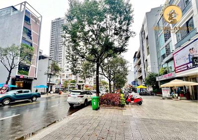 Rent · 2 bd · 100 м² · Quận Sơn Trà, ул. Đường Trần Hưng Đạo