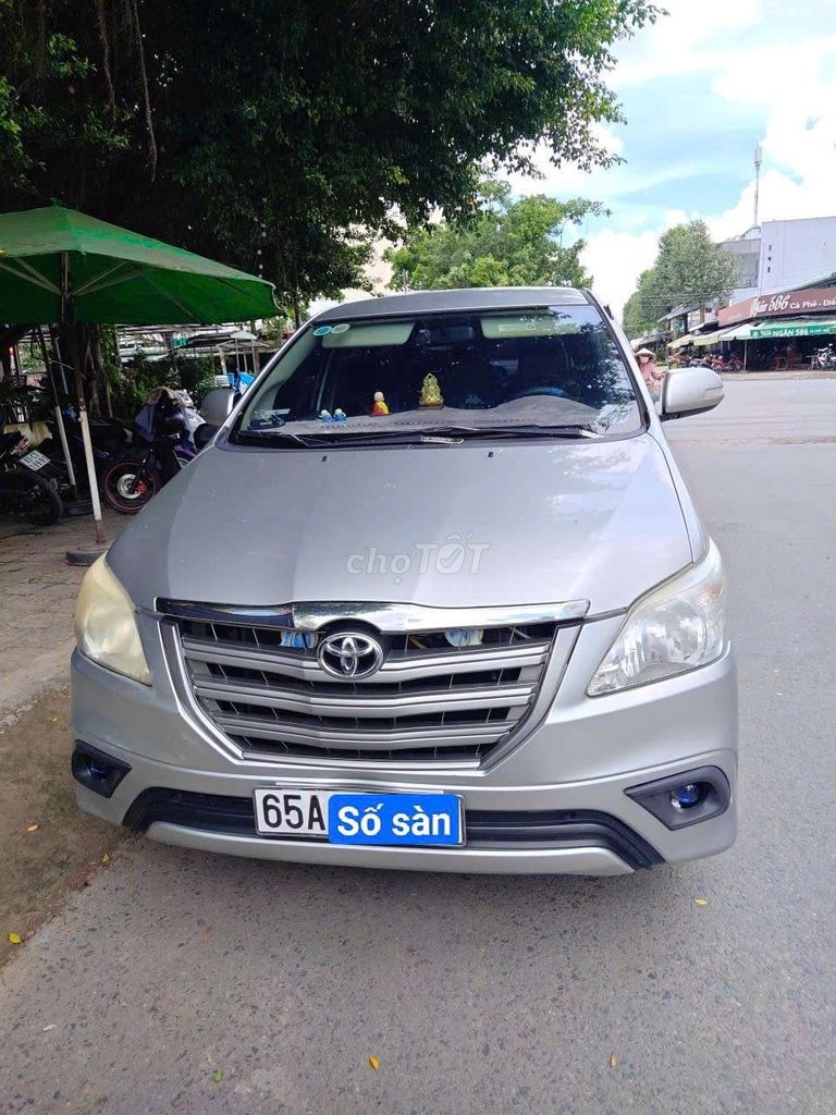 Toyota Innova 2015 Bạc. Mua bán Ô tô tại Quận Ninh Kiều Cần Thơ được đăng bởi XeBuytNho hình 1