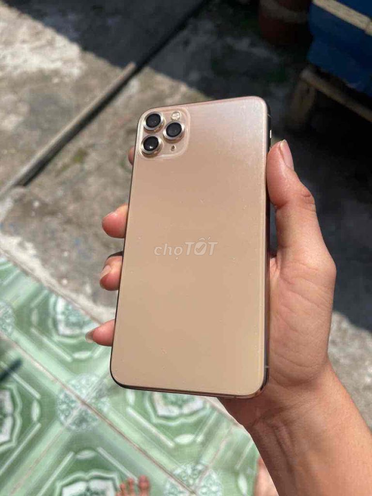 Apple iPhone 11 Pro Max Lock 256 glod. Mua bán Điện thoại tại Quận Ninh Kiều Cần Thơ được đăng bởi Dương Hiệp hình 1