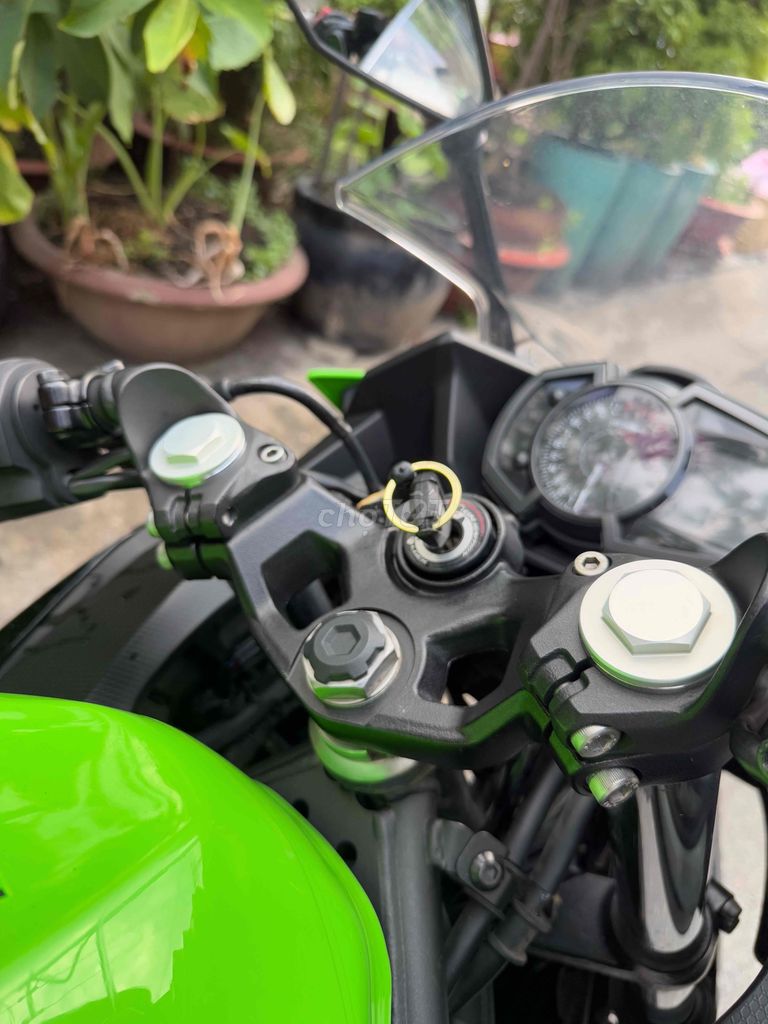 Kawasaki Ninja 400 2020 1 chủ, zin keng bstp. Mua bán Xe máy tại Quận 6 Tp Hồ Chí Minh được đăng bởi TanNguyenStore  hình 3