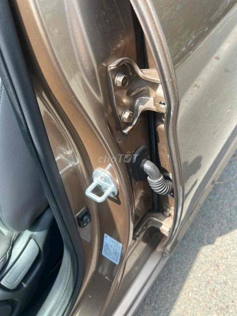 Hyundai Elantra 2016 1.6 AT - 75678 km. Mua bán Ô tô tại Thành phố Biên Hòa Đồng Nai được đăng bởi Nguyễn Long hình 10