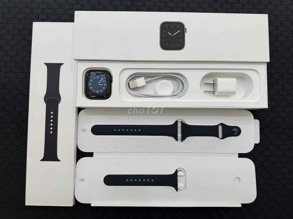 Apple Watch Series 5 44mm Đen. Mua bán Thiết bị đeo thông minh tại Huyện Cái Bè Tiền Giang được đăng bởi Nguyen Trong Phuc hình 1