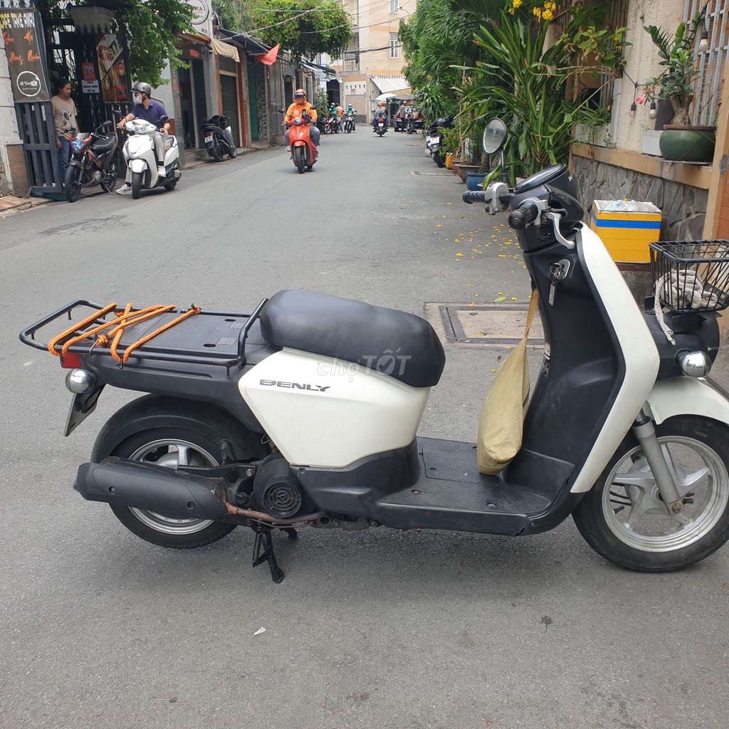 Honda Benly 50cc Trắng,Phun xăng Fi nội địa Nhật