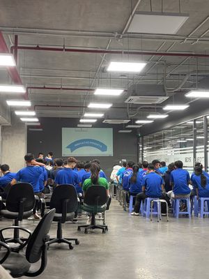 CÔNG TY ĐIỆN TỬ CẦM CẦM TAY TTi logo