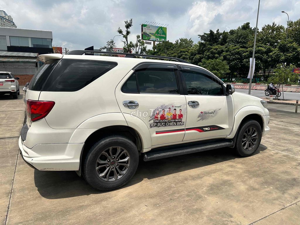 Toyota Fortuner 2019 2.7V 4x2 AT - 7c tự động HANG. Mua bán Ô tô tại Quận Bình Thạnh Tp Hồ Chí Minh được đăng bởi TOYOTA TÂN CẢNG hình 3