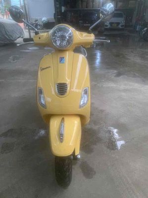 Piaggio Vespa LX 125 3V ie 2014 Vàng 9500km. Mua bán Xe máy tại Quận Tân Phú Tp Hồ Chí Minh được đăng bởi nguyên xuan thinh