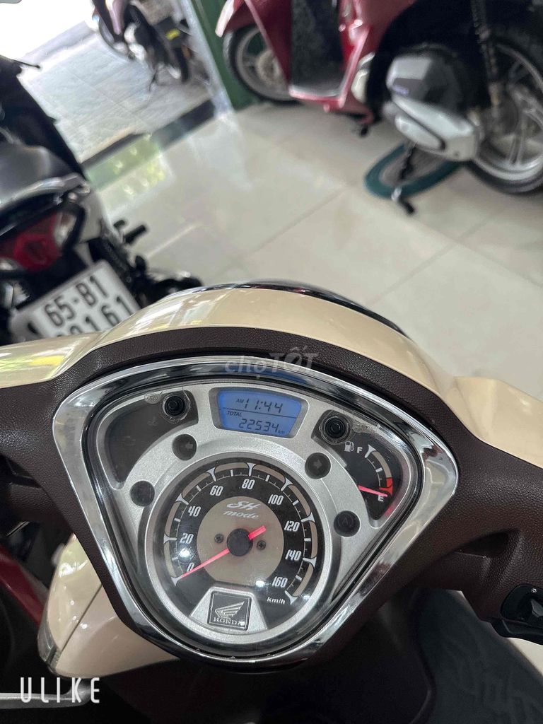 Honda Sh Mode ( Cực Đẹp ). BS: 65 Cần Thơ. Mua bán Xe máy tại Quận Ninh Kiều Cần Thơ được đăng bởi CH XE MÁY 7 THÀNH hình 5