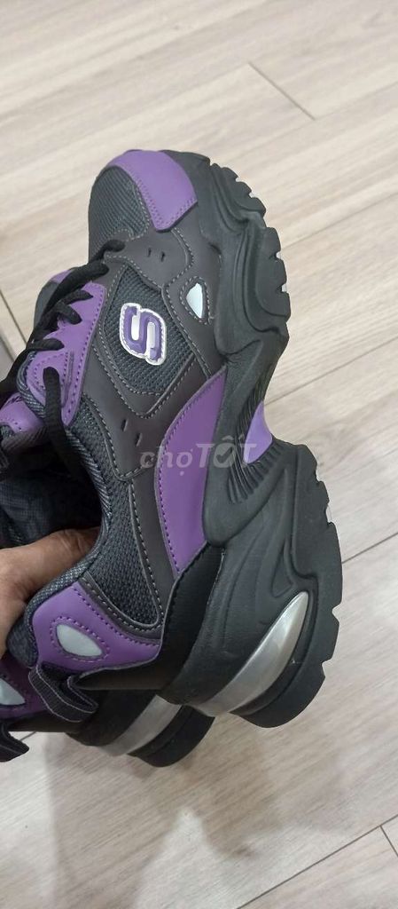 Giày size 41 SKECHERS chính hãng mới 100% Fullbox