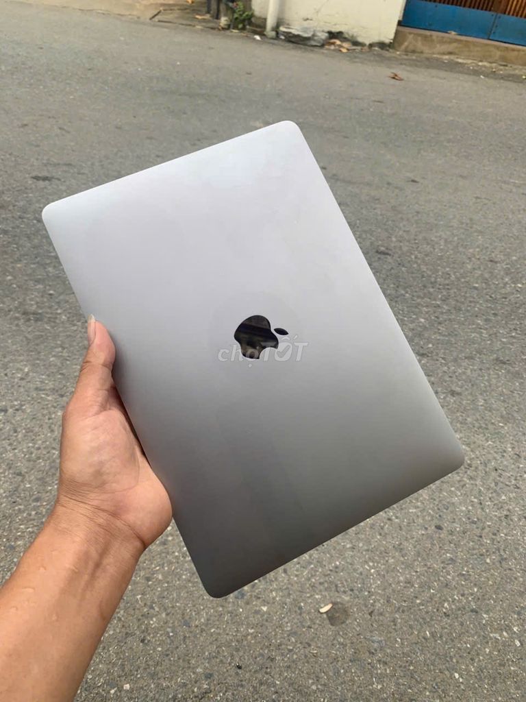 Apple MacBook Pro 2020 i5 16GB/512GB Xám. Mua bán Laptop tại Huyện Quế Võ Bắc Ninh được đăng bởi Luân hình 1