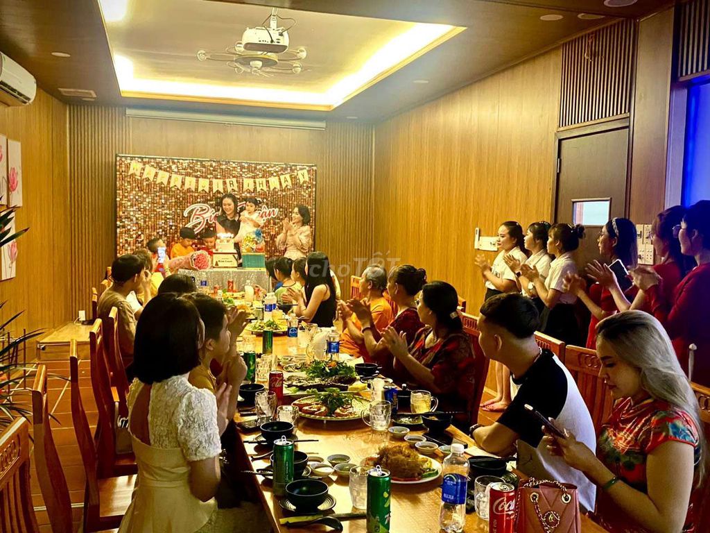 Sang Nhà hàng cao cấp Quận Tân Phú