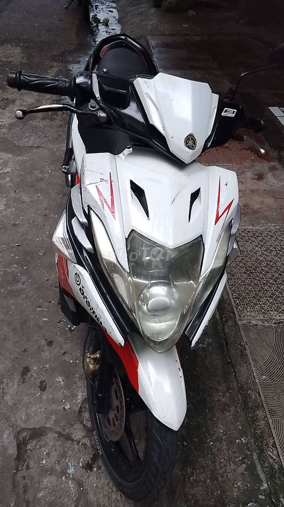 Yamaha Nouvo красный, белый, черный