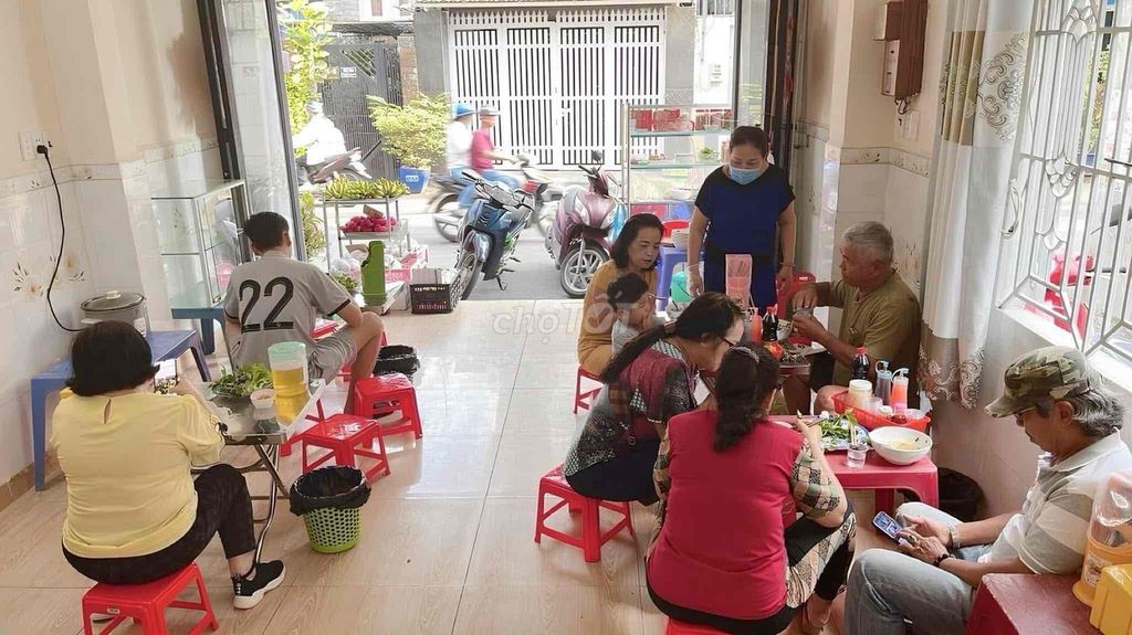 Nhà Mặt tiền Ngay Chợ Bình Chánh sổ hồng riêng. Mua bán nhà ở tại Huyện Bình Chánh Tp Hồ Chí Minh được đăng bởi Chính hình 2