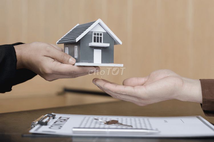 Собственник продаёт дом на улице Фан Динь Зот – Хадонг