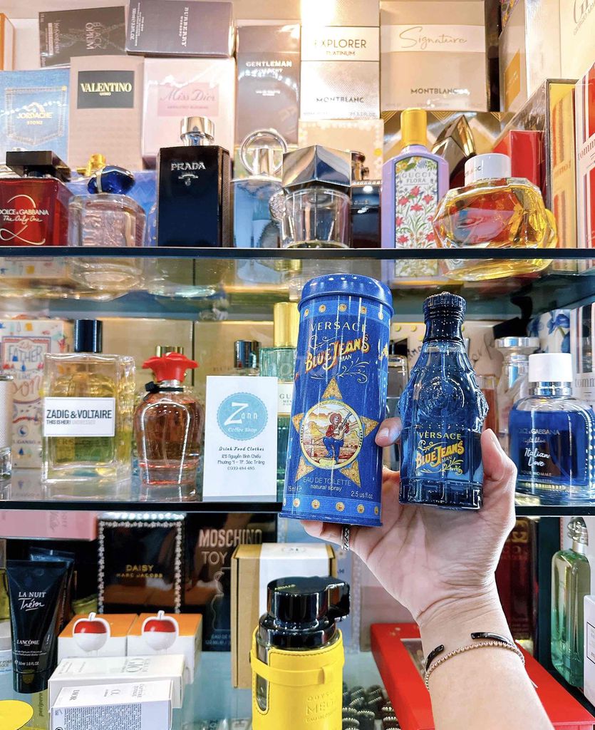 Nước hoa Versace Blue Jeans Nam. Mua bán Nước hoa tại Thành phố Sóc Trăng Sóc Trăng được đăng bởi Zann Coffee Shop hình 1