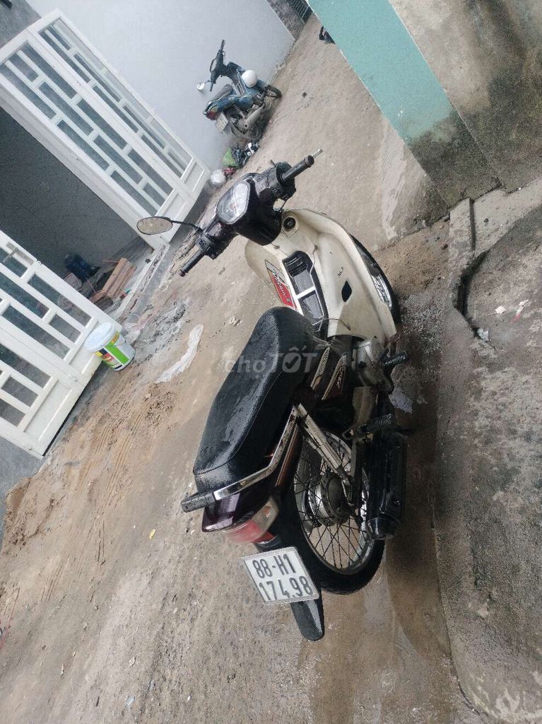 Cần bán chiếc super 110 có giấy. Mua bán Xe máy tại Huyện Hóc Môn Tp Hồ Chí Minh được đăng bởi A Tuấn hình 5