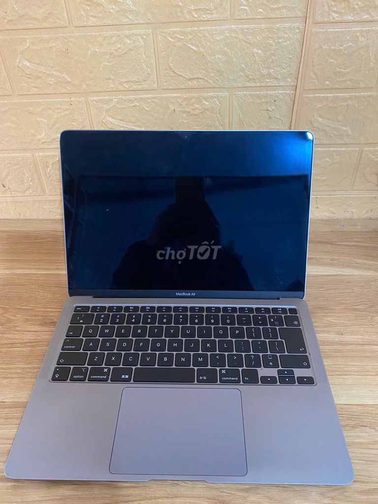 Cần tiền thanh lý gấp Macbook air 2020 retina 2k