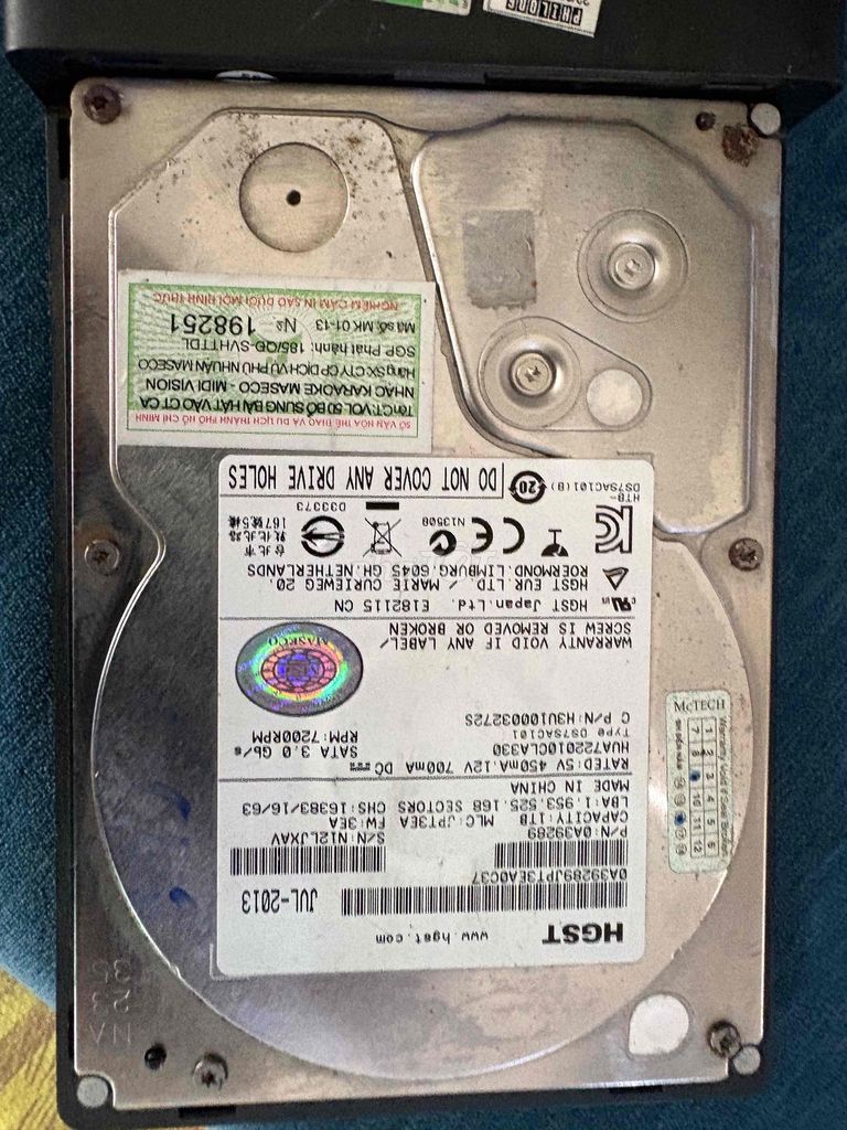 Ổ cứng HDD Hitachi HUA722010CLA330 1TB 7200 RPM. Mua bán Linh kiện (RAM, Card...) tại Quận Sơn Trà Đà Nẵng được đăng bởi HƯƠNG GIANG hình 1