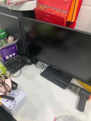 tôi muốn bán một máy tính để bàn. Mua bán Máy tính để bàn tại Thành phố Nha Trang Khánh Hòa được đăng bởi đinh vĩnh trang