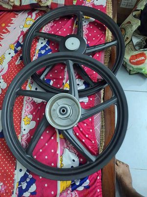 Bánh mâm xe E xcitter, wave, Dream ,SH bán. Mua bán Phụ tùng xe tại Quận Bình Tân Tp Hồ Chí Minh được đăng bởi Trịnh Điệp