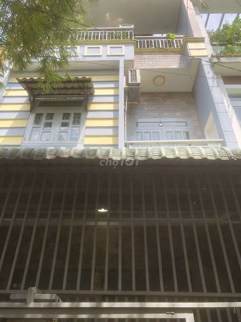 Bán nhà Bình Chiểu Thủ Đức 1 trệt 2 lầu. Giá 4,35 Tỷ. Mua bán nhà ở tại Thành phố Thủ Đức Tp Hồ Chí Minh được đăng bởi Vinh Hồ  hình 1
